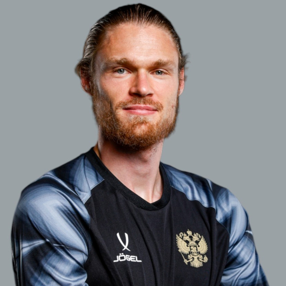 Денис Адамов